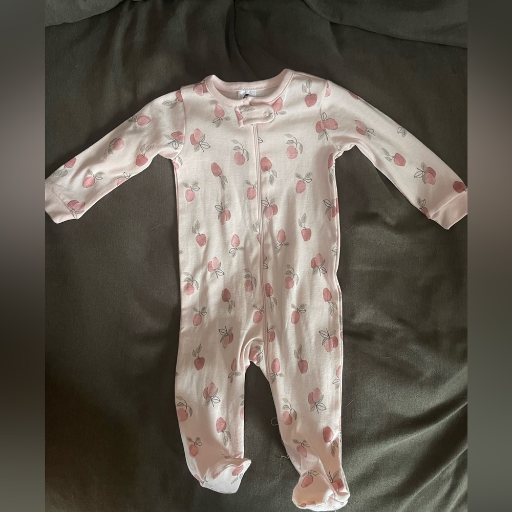 Gerber footed sleeper. 3-6m